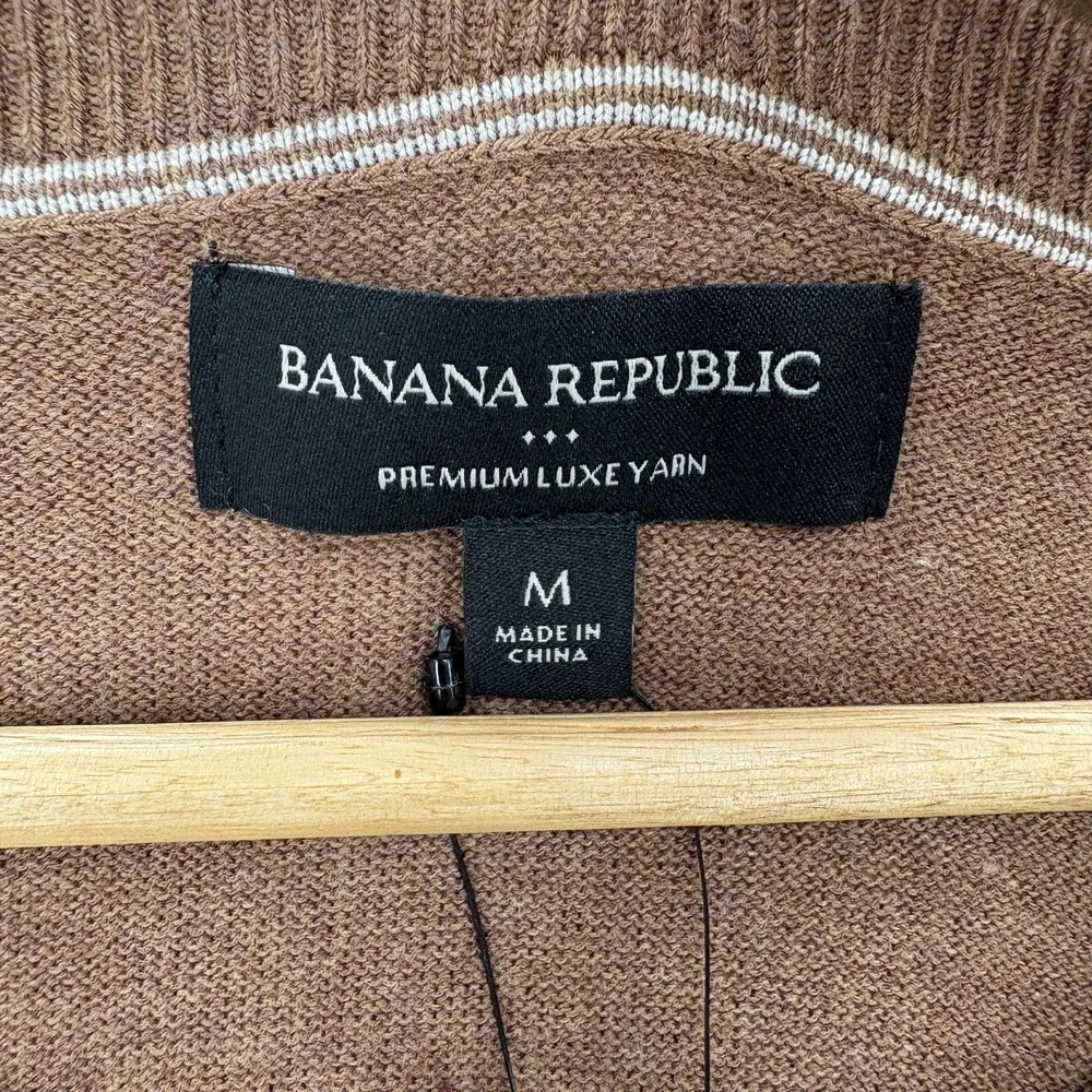 Banana Republic Premium Luxe V-Neck Sweater Mens Medium Silk Cashmere Blend NWT